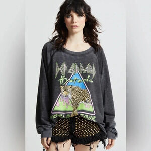 Recycled Karma Def Leppard World Tour Sweatshirt - Size Medium